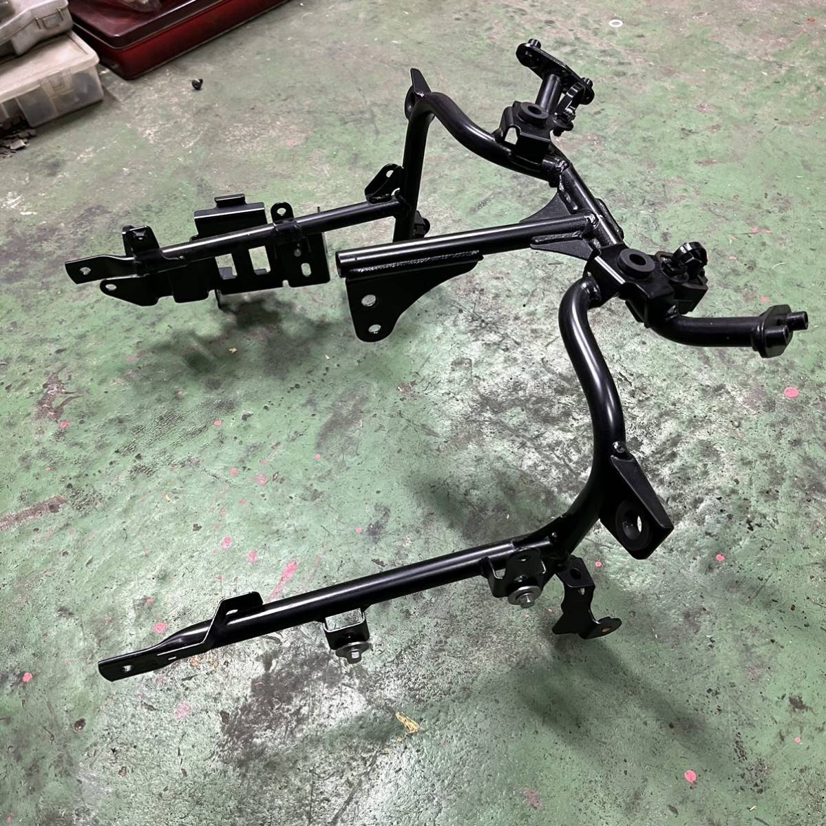 中古 Kawasaki ZX-25R 純正カウルステー 小曲がりあり 修正ベース