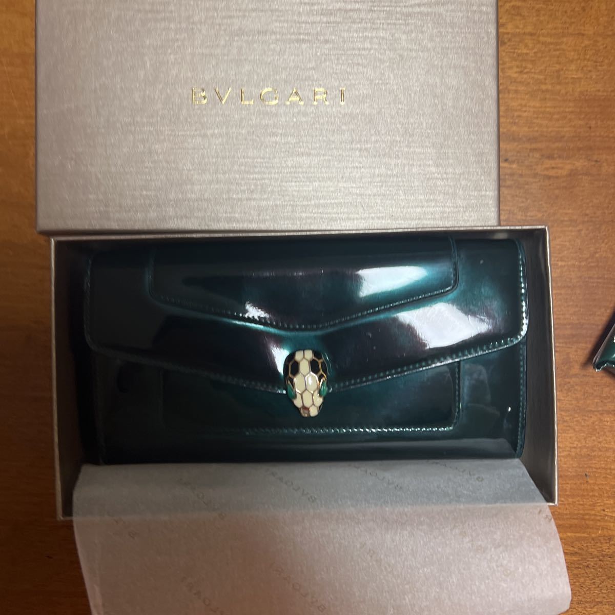 BVLGARI セルペンティ長財布 深いグリーン - 長財布 緑 セルペンティ 