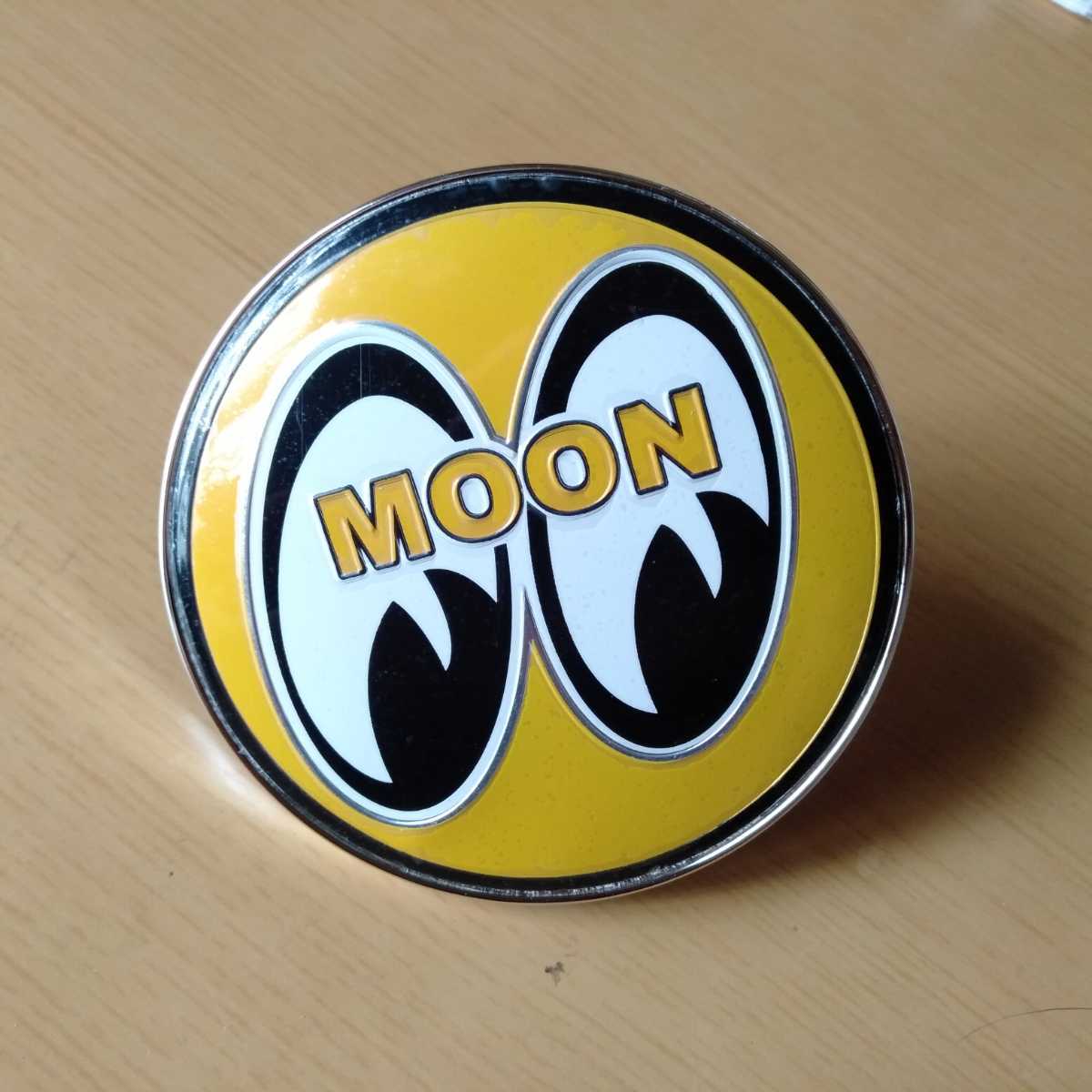 MOON☆バッジエンブレム★JDM Custom MOONEYES Die-Cast Chrome Grill Emblem