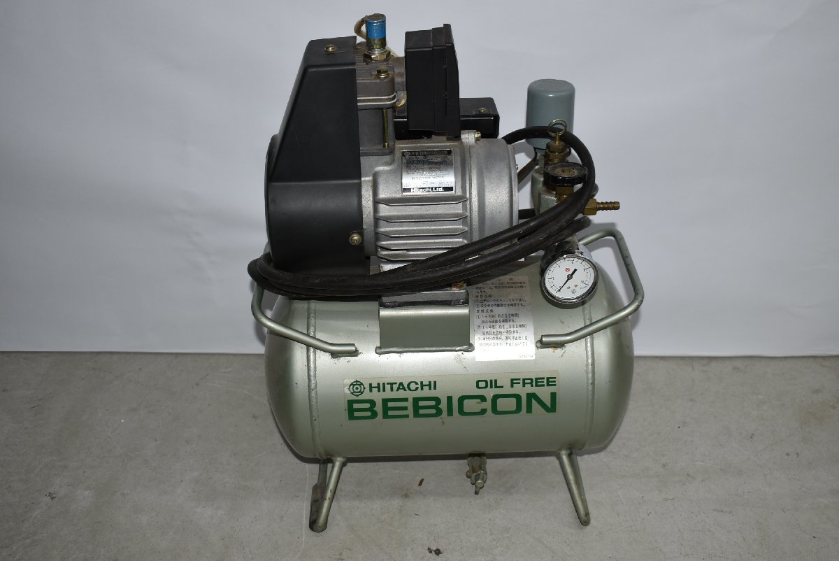 ジャンク】「National Panasonic COUGER RF-2200」 難あり ラジオ