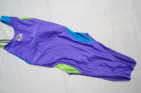 ★arenaアリーナのパープルスベスベ光沢ハイレグ競泳水着/スポーツ水着/競技用ボディースーツ【送料185円】