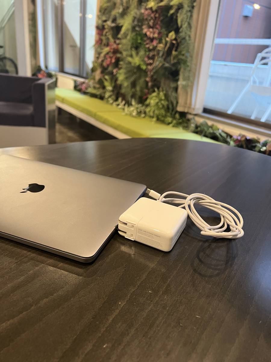 Apple MacBook Pro 13 M1 2020 バッテリー状態100% MacBook Pro 13インチ M1 2020 バッテリー状態100%