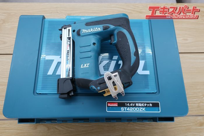 makita マキタ ST420DZK 充電式タッカ ケース、説明書、保護