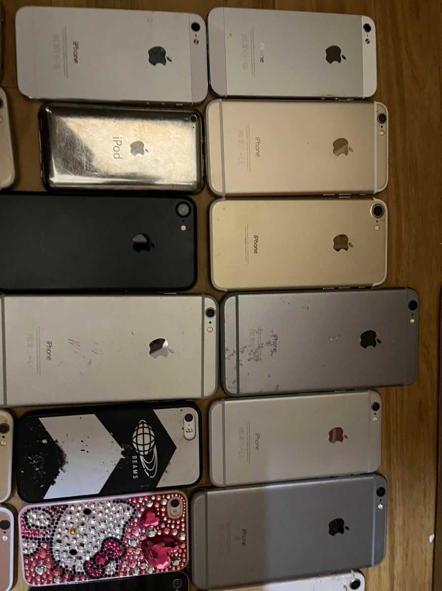 12.4+1.1 Y2 iPhone 大量 まとめ ジャンク 部品取り ソフトバンク