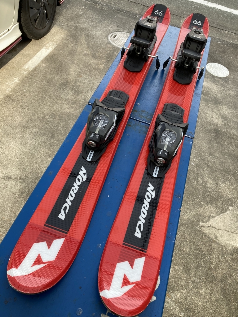 ノルディカ　ファンスキー ショートスキー99cm 工具不要　調整ビンディング付 ショートスキー ノルディカ ファンスキー 美品 Snow フリースタイル