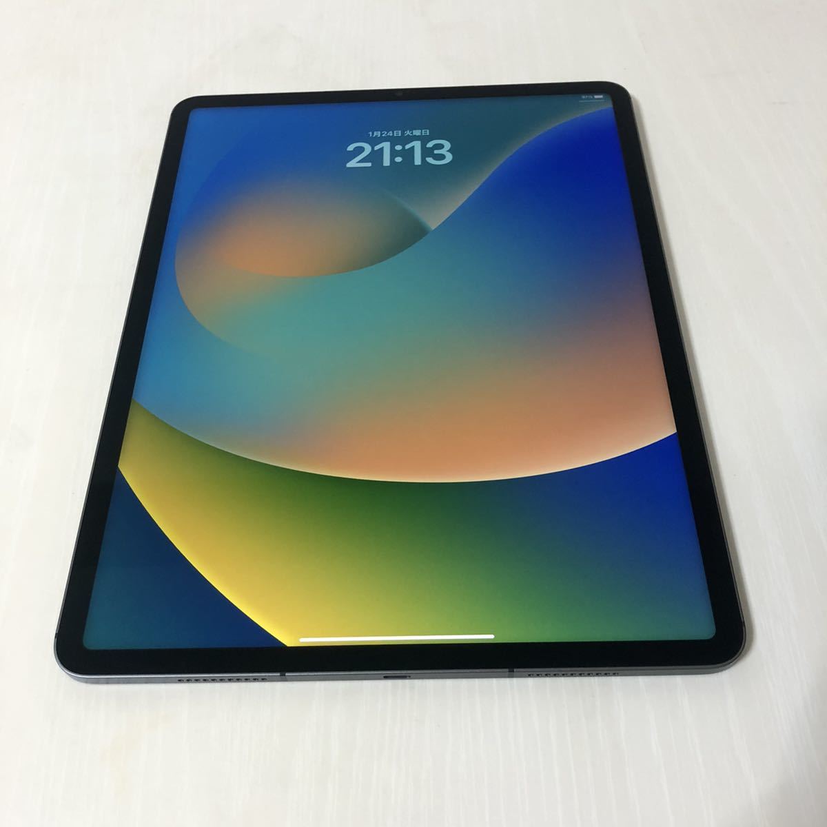 13万円も】美品 iPad Pro 12.9インチ 第5世代 / Wi-Fi+Cellular 