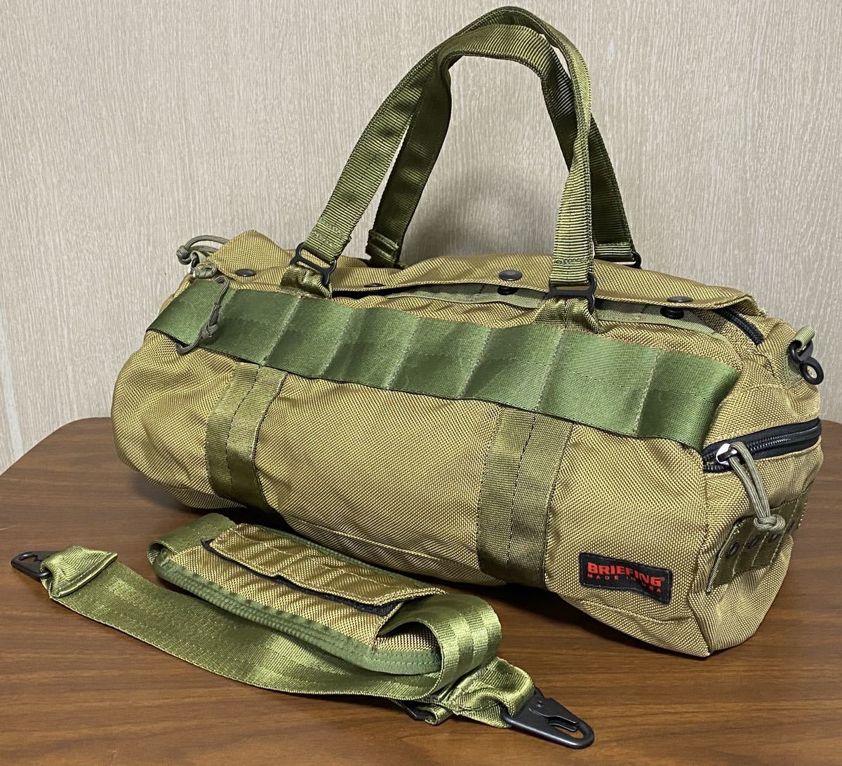 USA製 BRIEFING ブリーフィング 2way ショルダーバッグ ボストンバッグ ハンドバッグ ナイロン オリーブグリーン USA製 ブリーフィング BRIEFING オン 2WAYショルダーバッグ トート