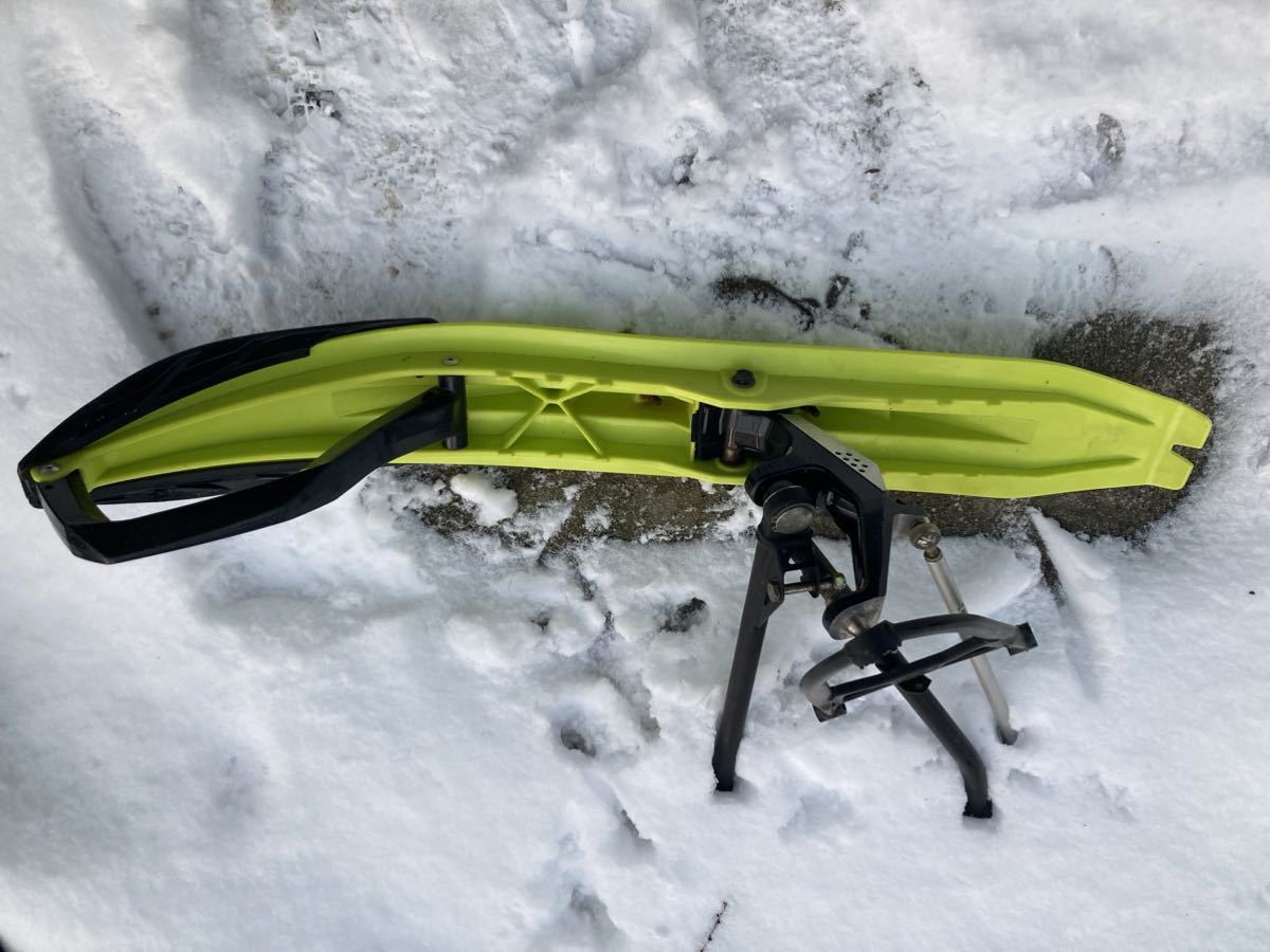 ski-doo スキードゥ REV-XP REV-XM | POOHMERANG.IT