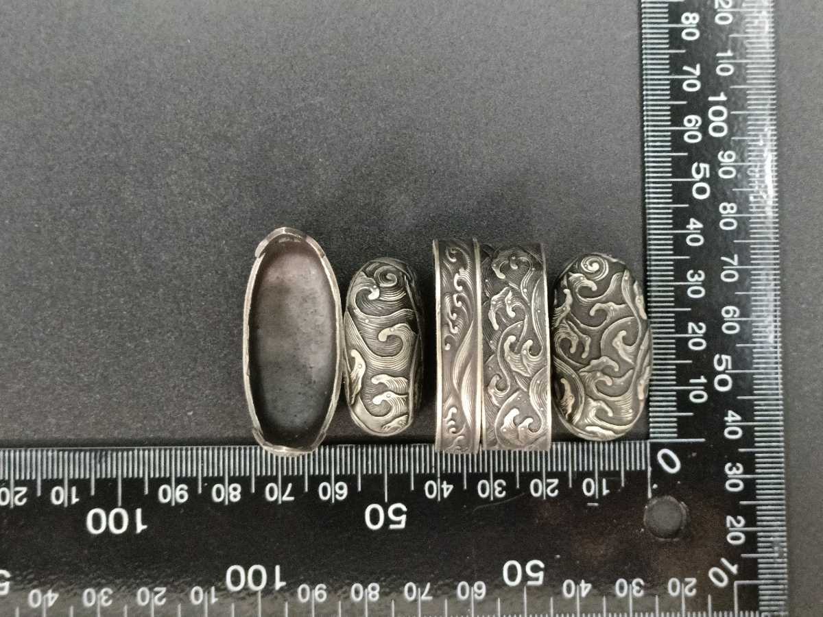 日本刀装具セット 縁頭 鯉口 栗型 鐺 銅地 箱付 金工 細工 刀剣美術