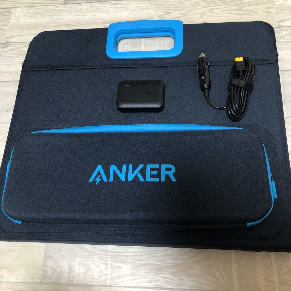 一円〜　Anker PowerSolar 3-Port 100W