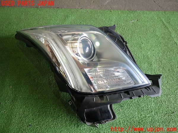 1UPJ-89601130]キャデラック・XTS(不明)右ヘッドライト HID 中古
