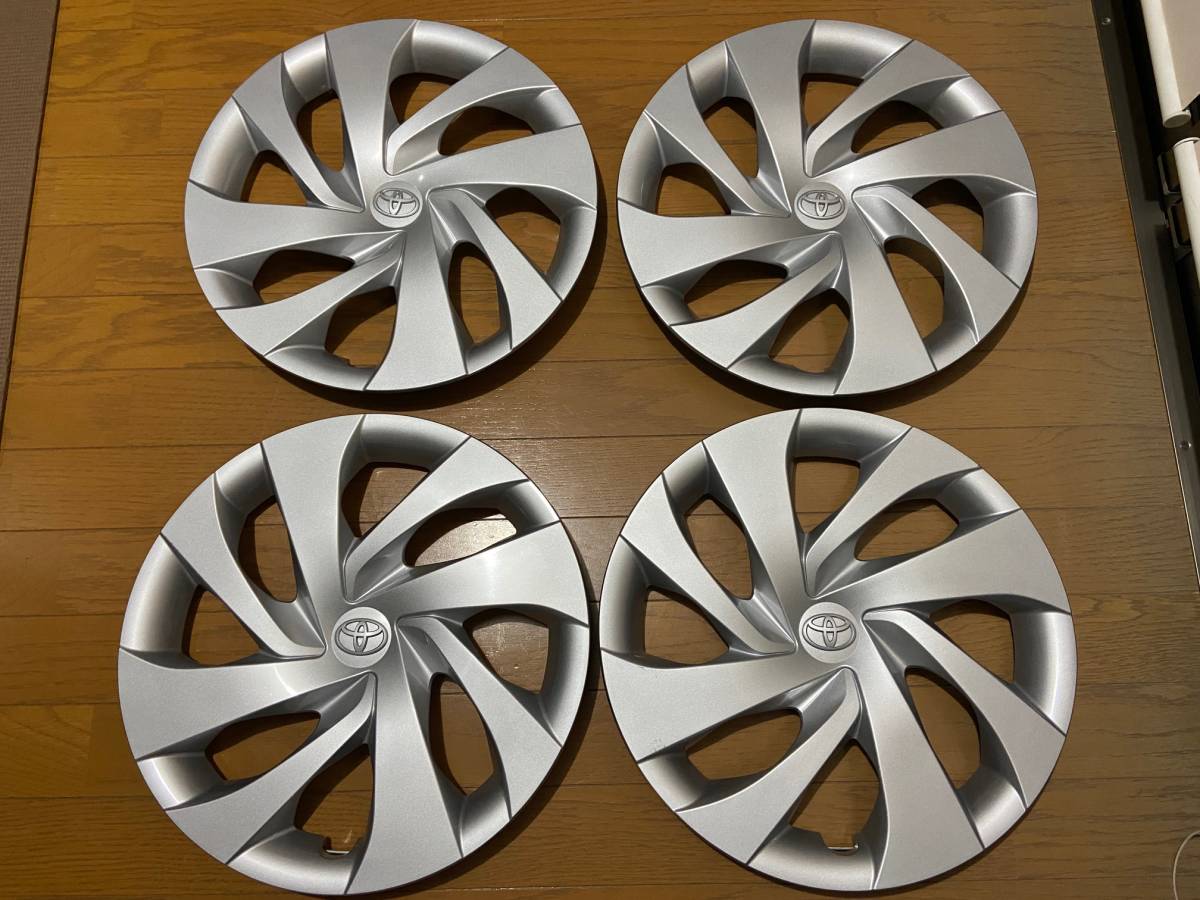 [中古・程度良・送料無料] トヨタ ヤリス X 純正 14インチ スチールホイール用 ホイールキャップ ホイールカバー 4枚1セット 42602-K0010 トヨタ ヤリス | 5.5J 14in X（042015086581）の中古車