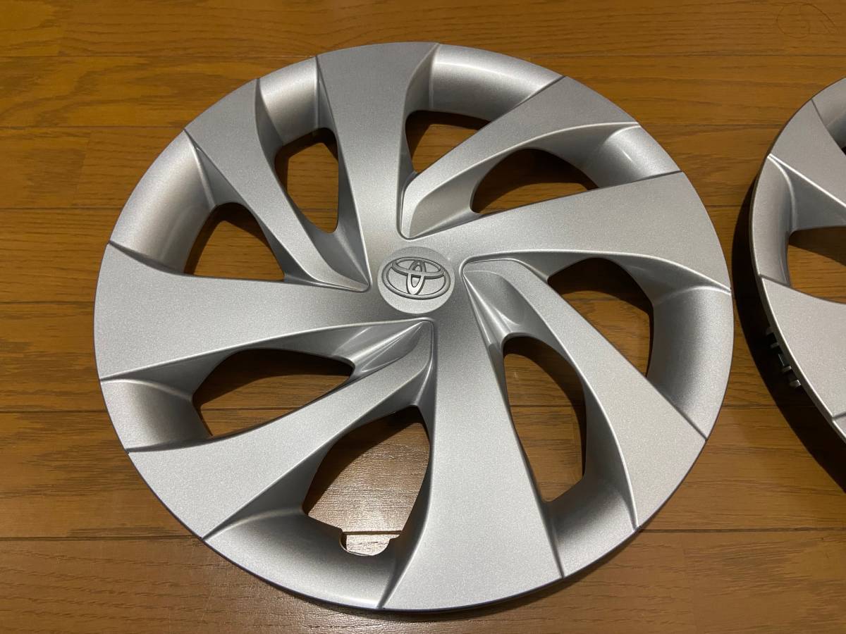 [中古・程度良・送料無料] トヨタ ヤリス X 純正 14インチ スチールホイール用 ホイールキャップ ホイールカバー 4枚1セット 42602-K0010 トヨタ ヤリス | 5.5J 14in X（042015086581）の中古車