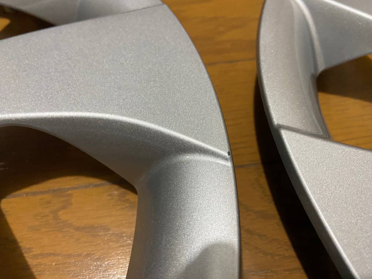 [中古・程度良・送料無料] トヨタ ヤリス X 純正 14インチ スチールホイール用 ホイールキャップ ホイールカバー 4枚1セット 42602-K0010 トヨタ ヤリス | 5.5J 14in X（042015086581）の中古車