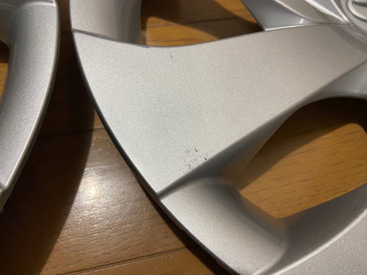 [中古・程度良・送料無料] トヨタ ヤリス X 純正 14インチ スチールホイール用 ホイールキャップ ホイールカバー 4枚1セット 42602-K0010 トヨタ ヤリス | 5.5J 14in X（042015086581）の中古車