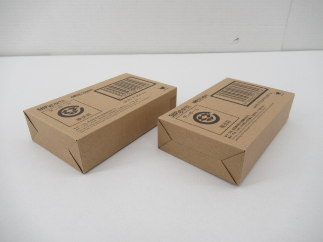 s22798-rj 送料850円 S.H.Figuarts 黄金騎士 ガロ 流牙ver. ＆ 流牙 