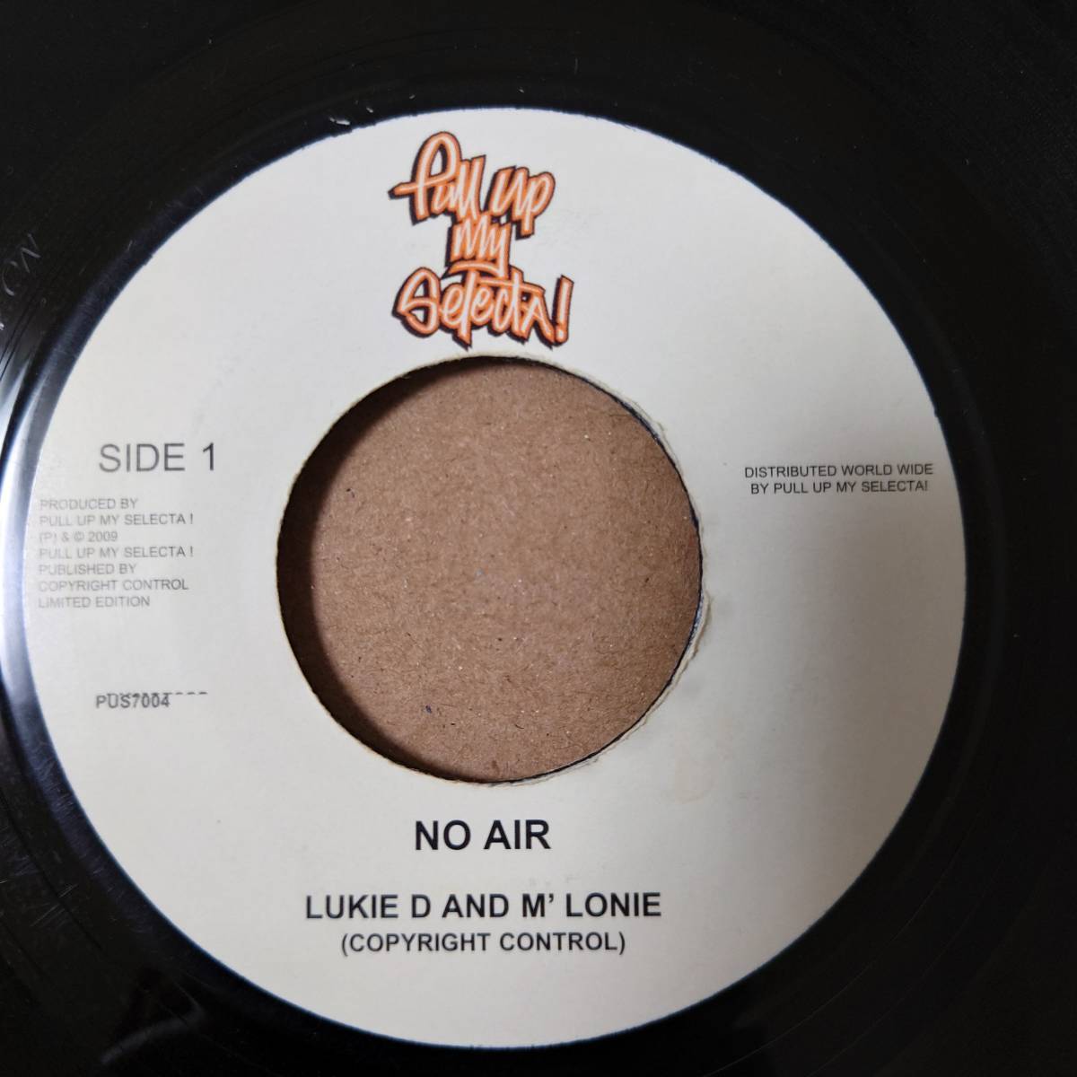 [ジャマイカ国歌アカペラ] LUKIE D - NO AIR Lukie - albums, songs, concerts Deezer D: D LION DEN MUSIC 全商品