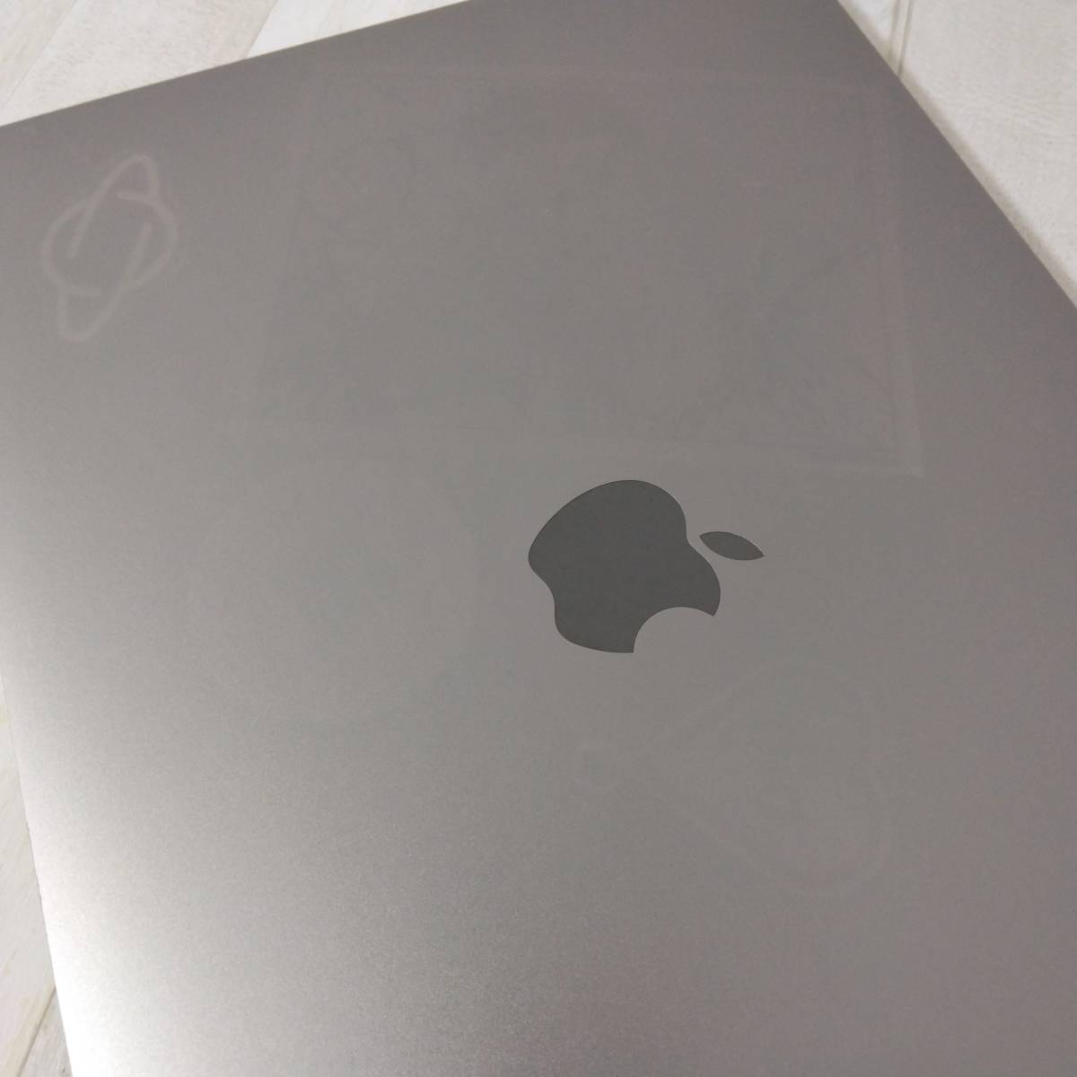 送料無料! Apple MacBook Pro A1706 詳細不明 本体のみ 動作未チェック