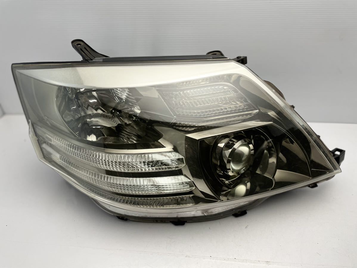 アルファード 後期 ANH10W MNH10W 純正 HID ヘッドライト 左右