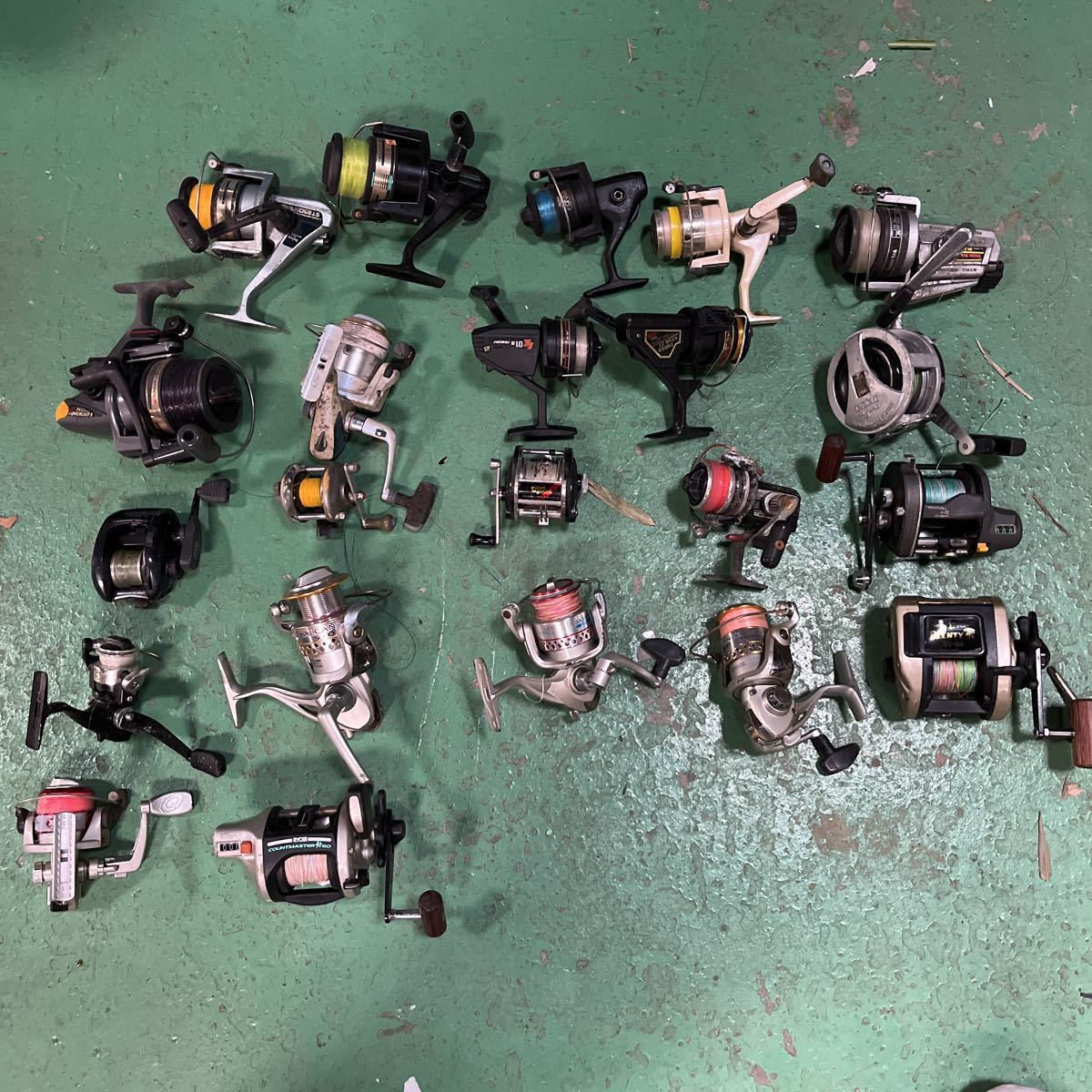 中古品　ジャンク品　リール　釣具　まとめ22個スピニングリール DAIWA SHIMANO リョービ OLYMPIC 