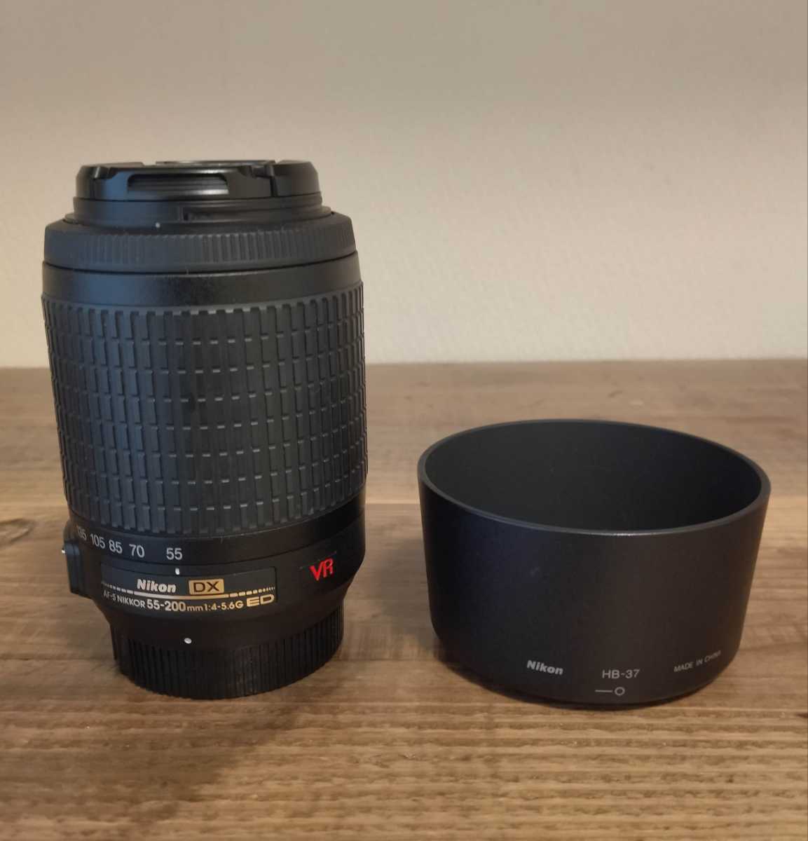 Nikon AF-S DX VR Zoom-Nikkor 55-200mm f/4-5.6G ED レンズフード付 ニコン ズームレンズ ニッコール オートフォーカス 手ぶれ補正 運動会