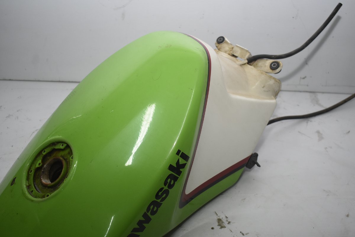 カワサキKR250 燃料タンク