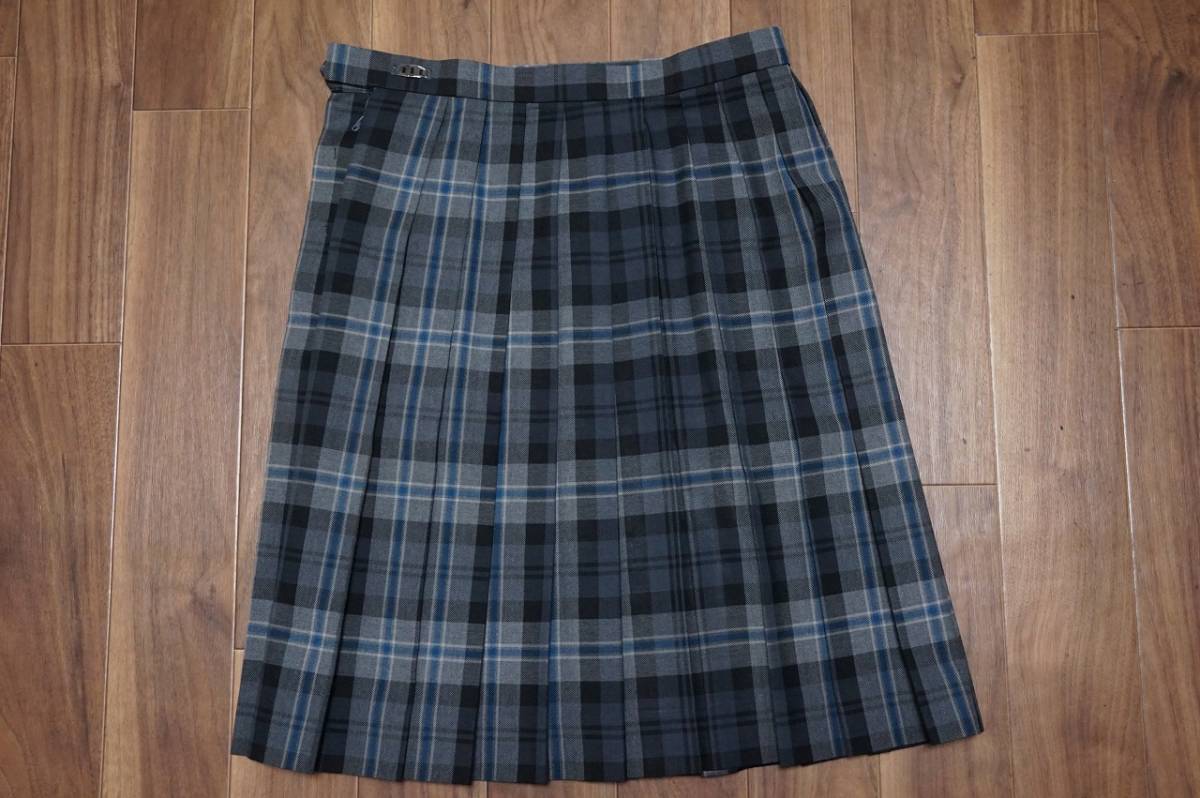 愛知中高　制服チェックスカート　大きめサイズ　ウエスト72　丈58　冬服　女子　JK　JC