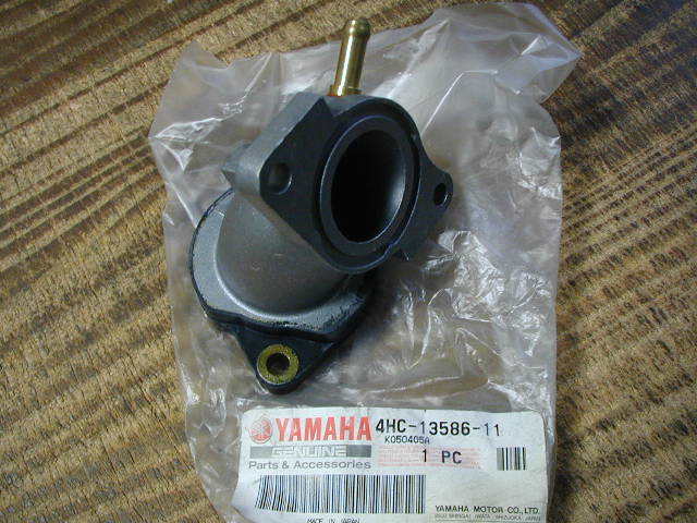 問い合わせ先 46762☆マジェスティ250(SG01J/SG03J)☆未使用・キャブレタージョイント