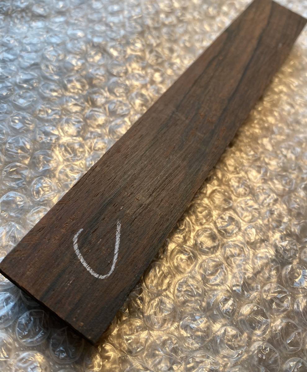 大人気，爆買い 超 材 ブラジリアンローズウッド ブリッジ材 クラシック ウクレレ ハカランダ Brazilian C ギブソン(パーツ)｜売買されたオークション情報、yahooの商品情報をアーカイブ公開 - オークファン パーツ