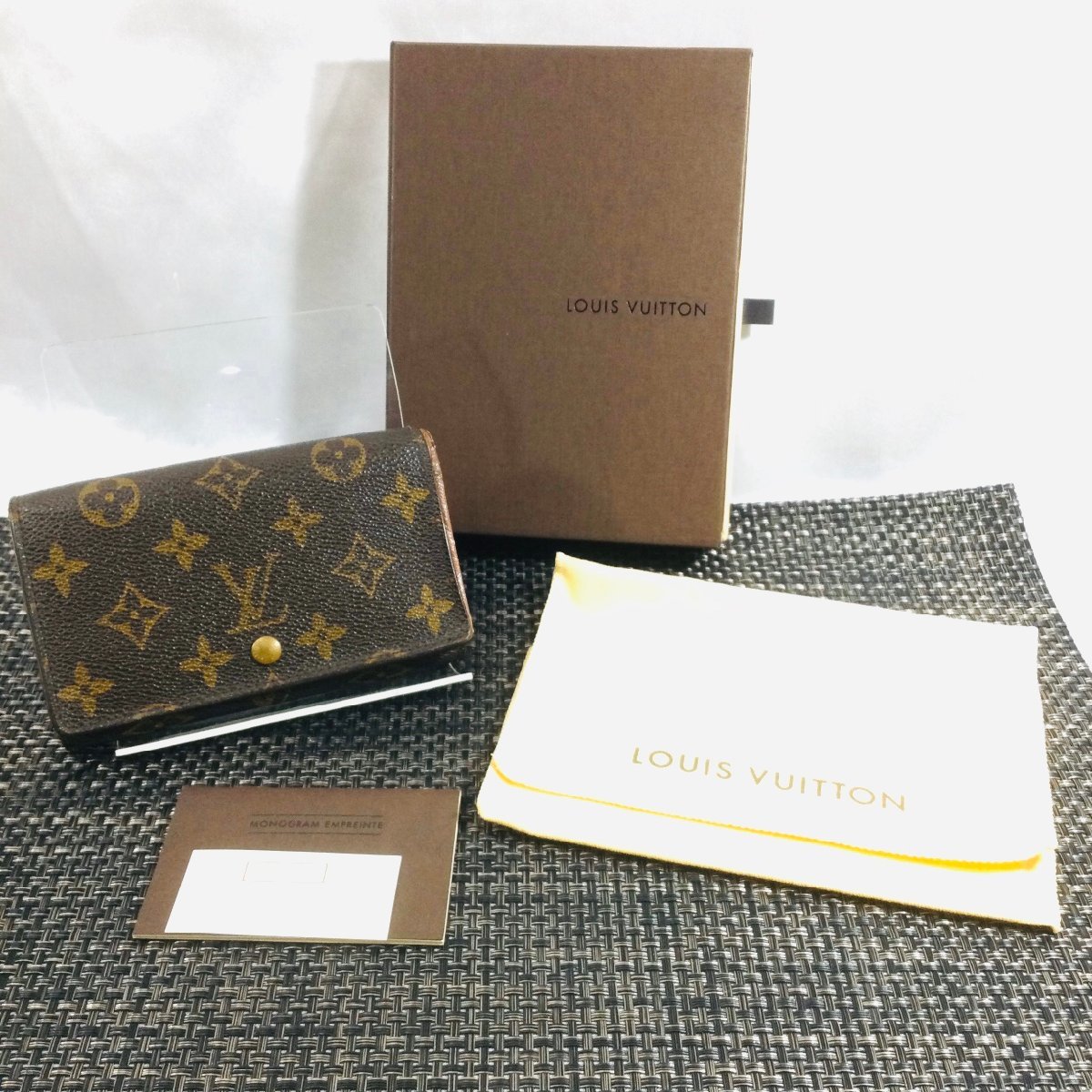 M61730 モノグラム LOUIS ルイヴィトン⁄2つ折り財布⁄ポルトモネ