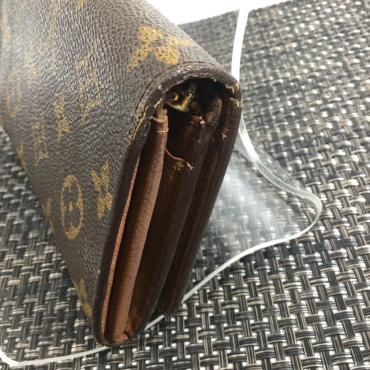 M61730 モノグラム LOUIS ルイヴィトン⁄2つ折り財布⁄ポルトモネ