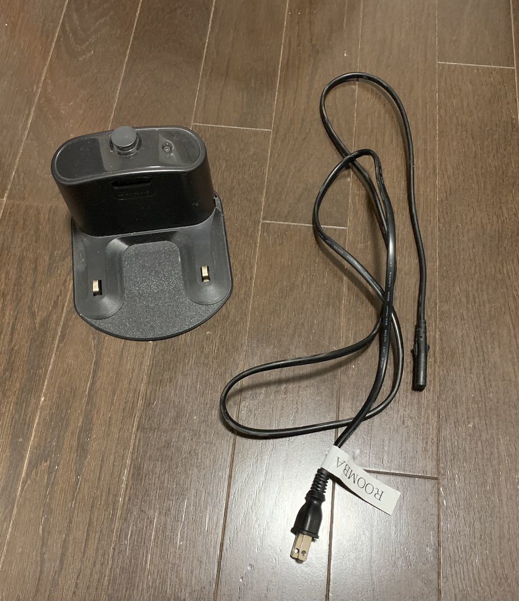 iRobot アイロボット Roomba 885 ロボット掃除機 ルンバ 箱 付属品完備 通電確認済み アイロボット ルンバ 0 アイロボット、約6年の長寿命バッテリーを搭載した「ルンバ885 アイロボット公式オンライン にっしー様専用