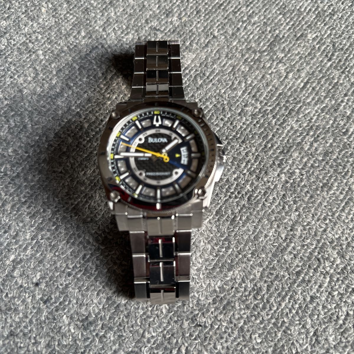 ブローバ BULOVA PRECISIONIST プレシジョニスト　箱無し BULOVA　ブローバ　precisionist&frasl;プレシジョニスト　　クロノグラフ　98G256　SS　クォーツ&frasl;電池　黒文字盤　腕時計　稼働