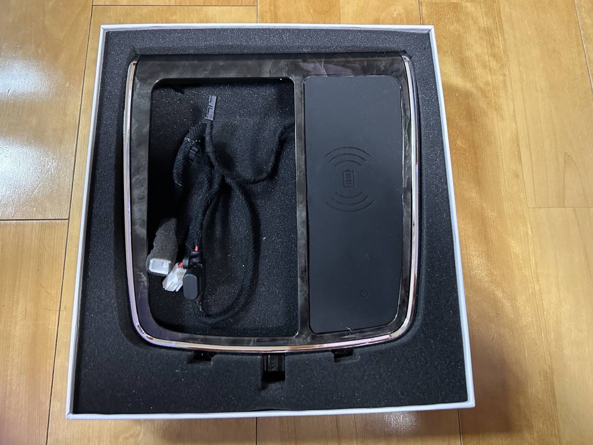 エンラージ商事30アルヴェルセンタートレイ一体型 QI ワイヤレス充電器