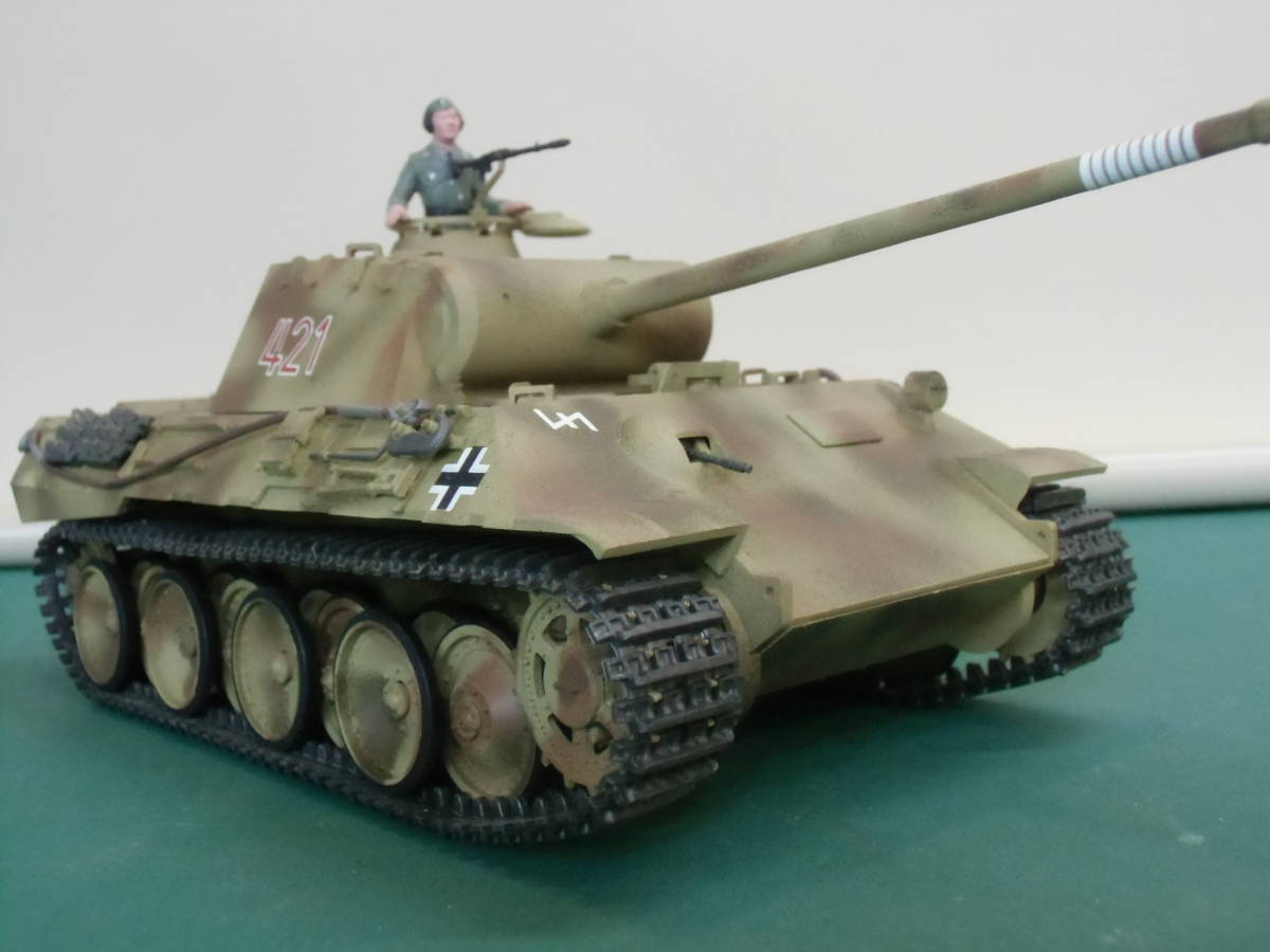 絶版 第二次大戦 ドイツ軍 パンサー中戦車 モーター付 1/35 完成品