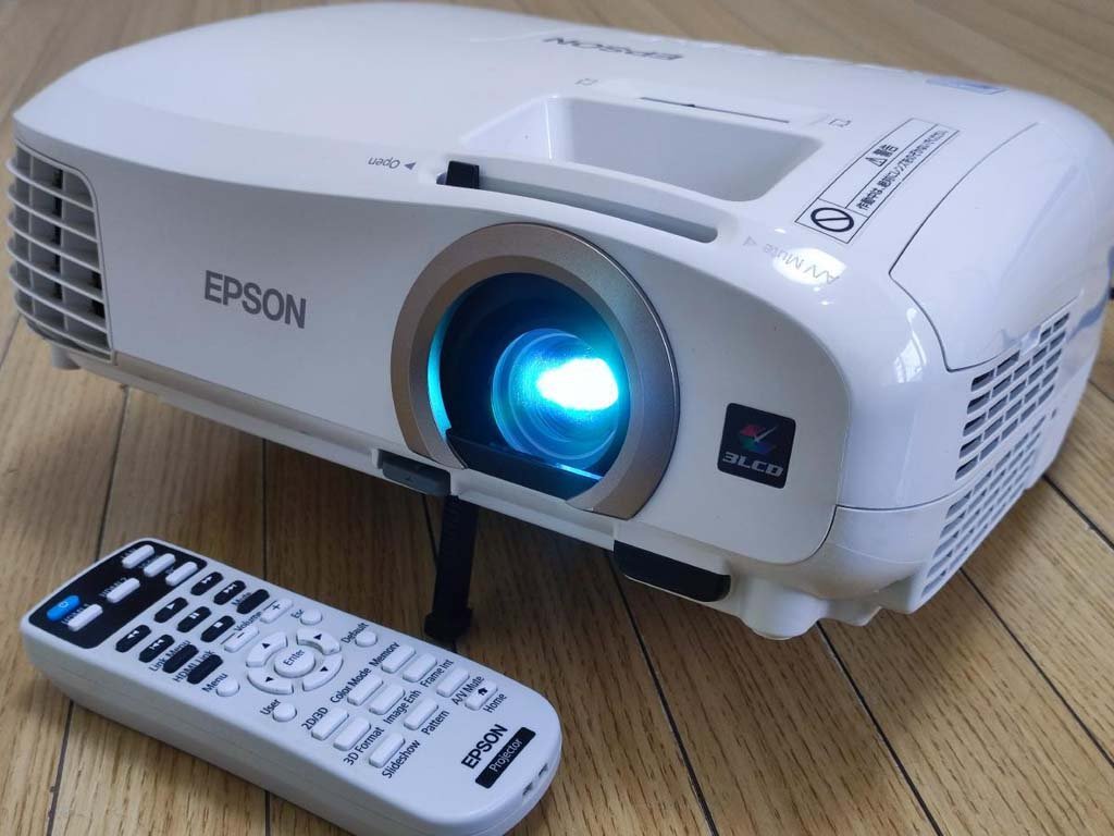 ☆EPSONエプソン 3LCD方式ホームプロジェクター EH-TW5350☆2200lm298h