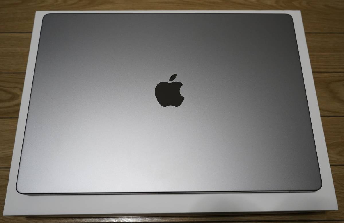超美品】Apple MacBook Pro 16インチ M1 Pro 2021 / MK193J/A / 10コア 