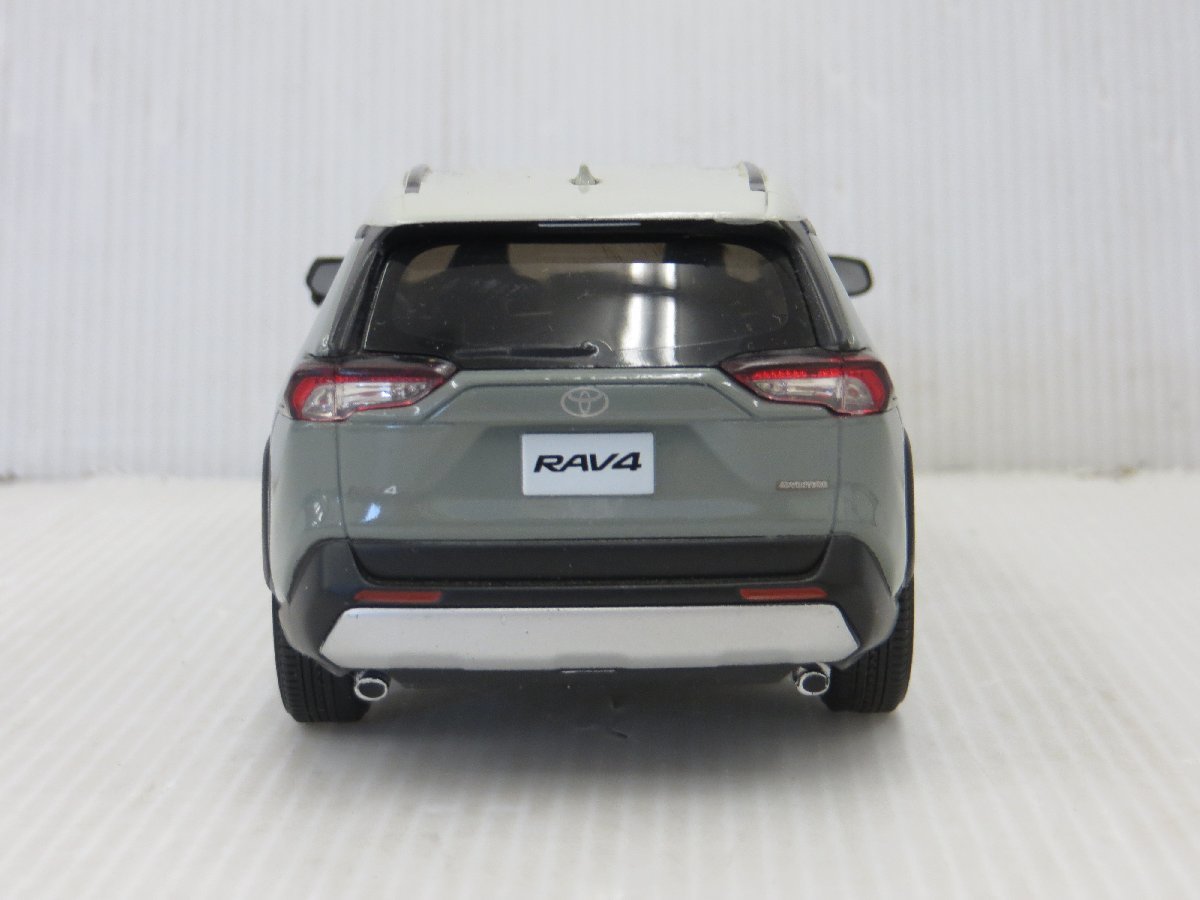 ☆中古品☆ 1/30 トヨタ 新型RAV4 アドベンチャー カラーサンプル