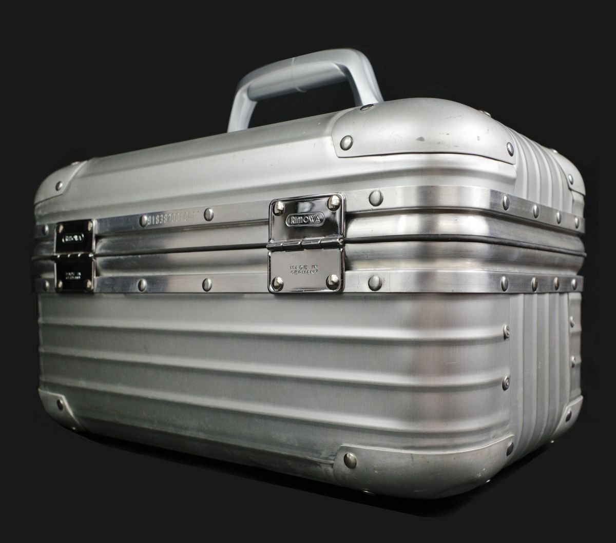 リモア 918.38 トパーズ『Lufthansa』ALUビューティケース17L リモワ