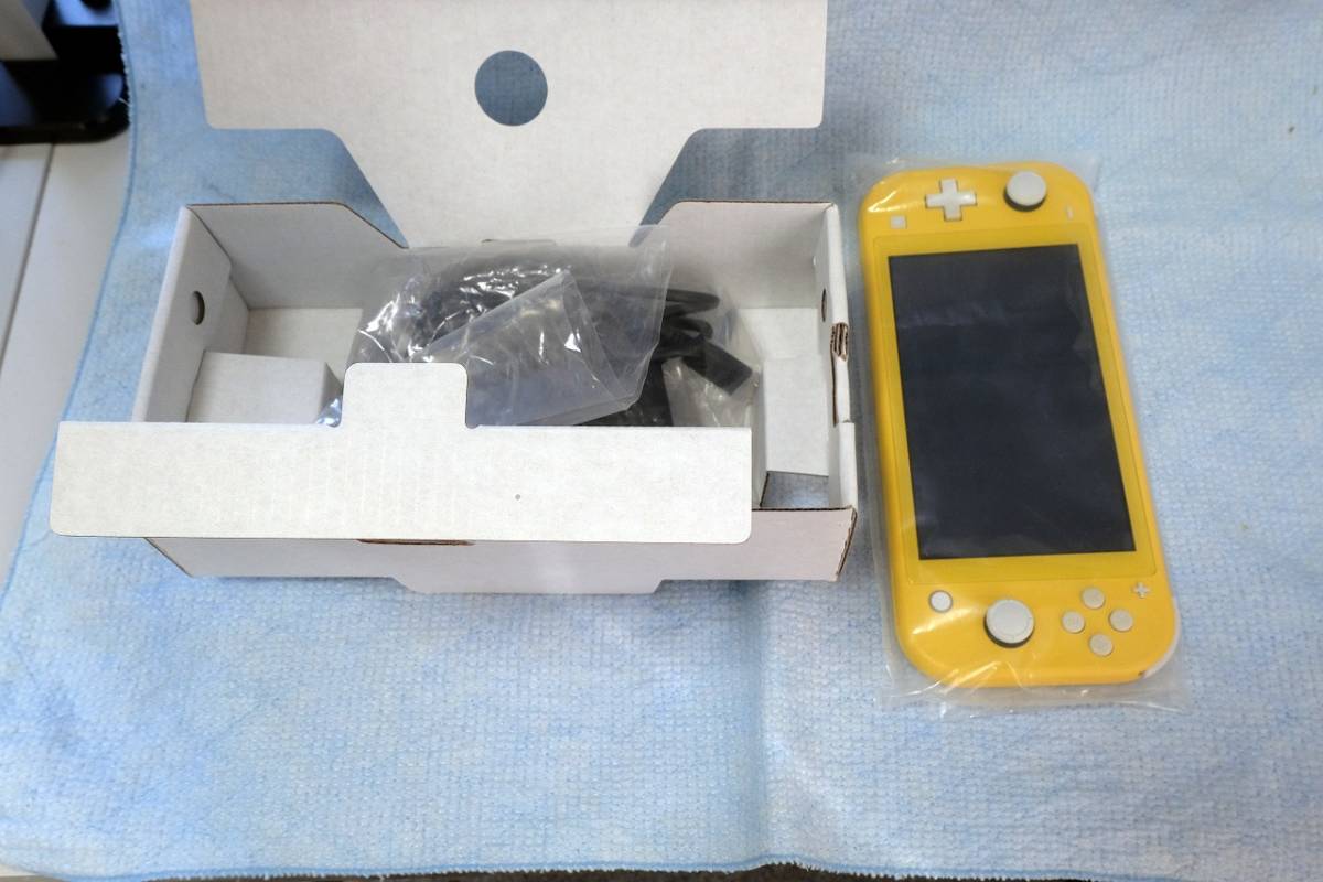 ☆美品・動作確認済み ニンテンドースイッチライト SwitchLite 本体