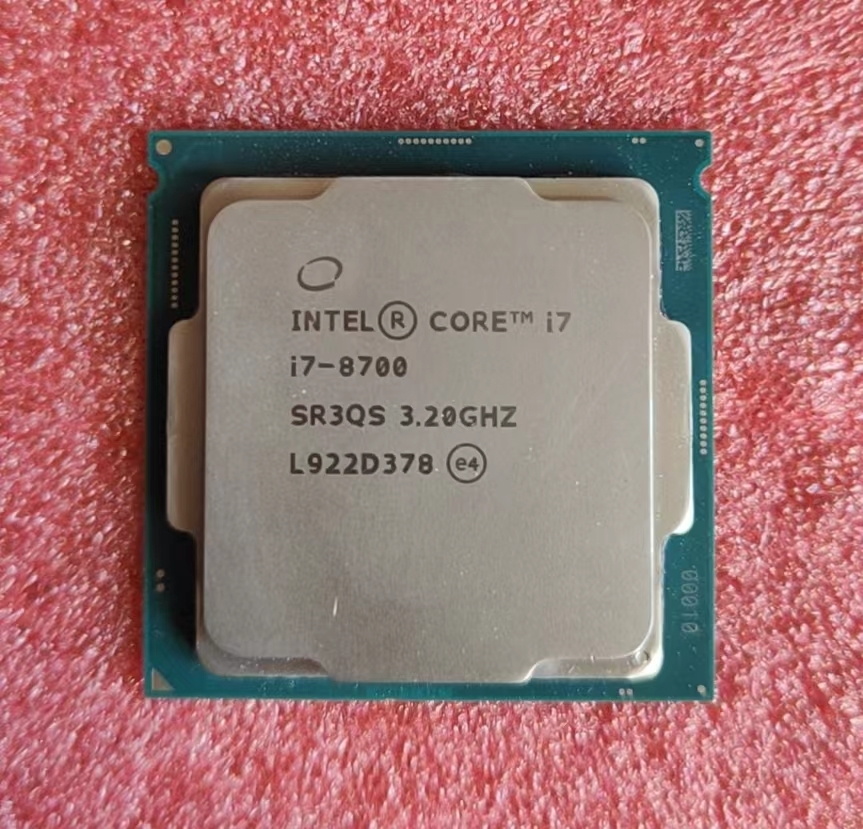 ジャンク品 CPU 中古PC部品 3345 intel core i7 8700 名:CPU×1個