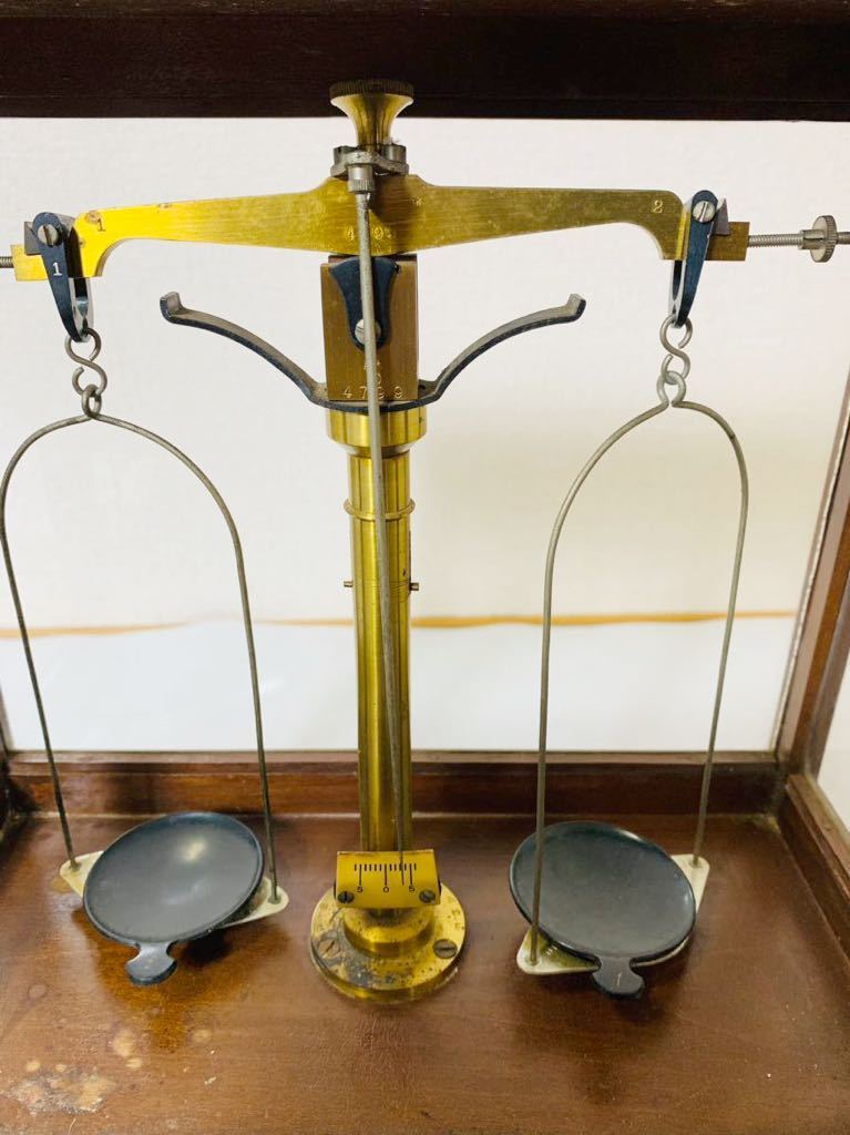 154 TRADE MARK 島津製作所 天秤はかり 天秤 はかり 実験器具 鼈甲皿