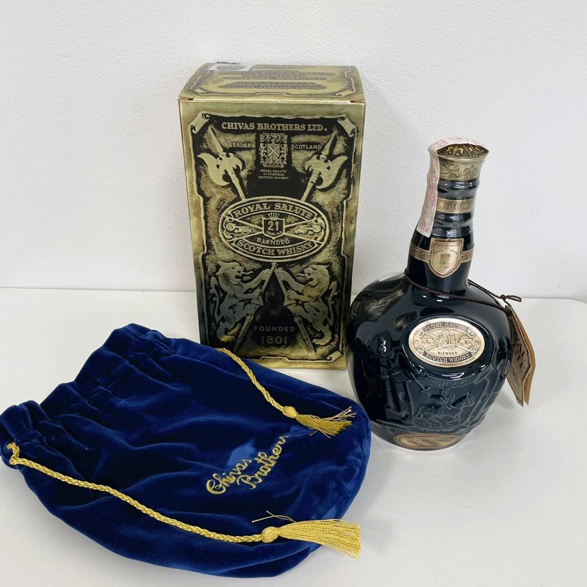 未開栓】CHIVAS ROYAL SALUTE/シーバス ロイヤルサルート21年 青 陶器