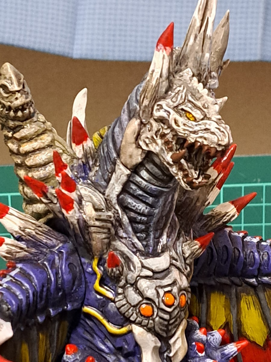 バンダイ ウルトラ怪獣DX 殲滅機甲獣 デストルドス 改造リペイント完全 