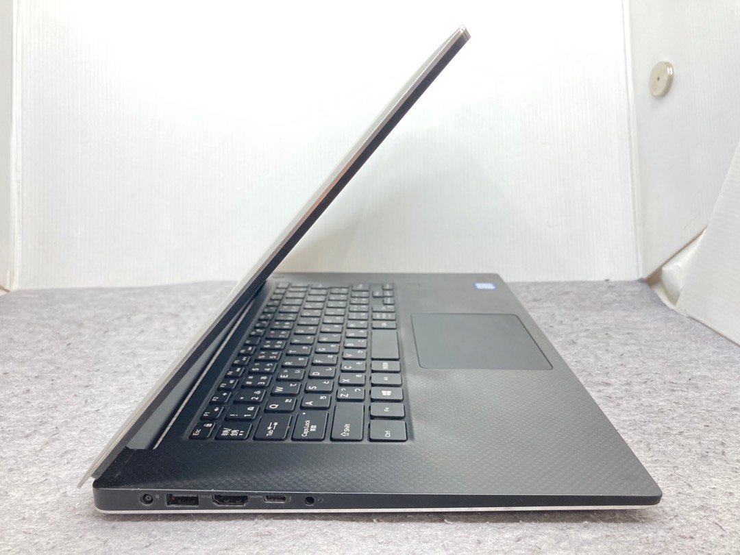 ジャンク【DELL】XPS 15 9560 Corei7-7700HQ メモリなし ストレージ