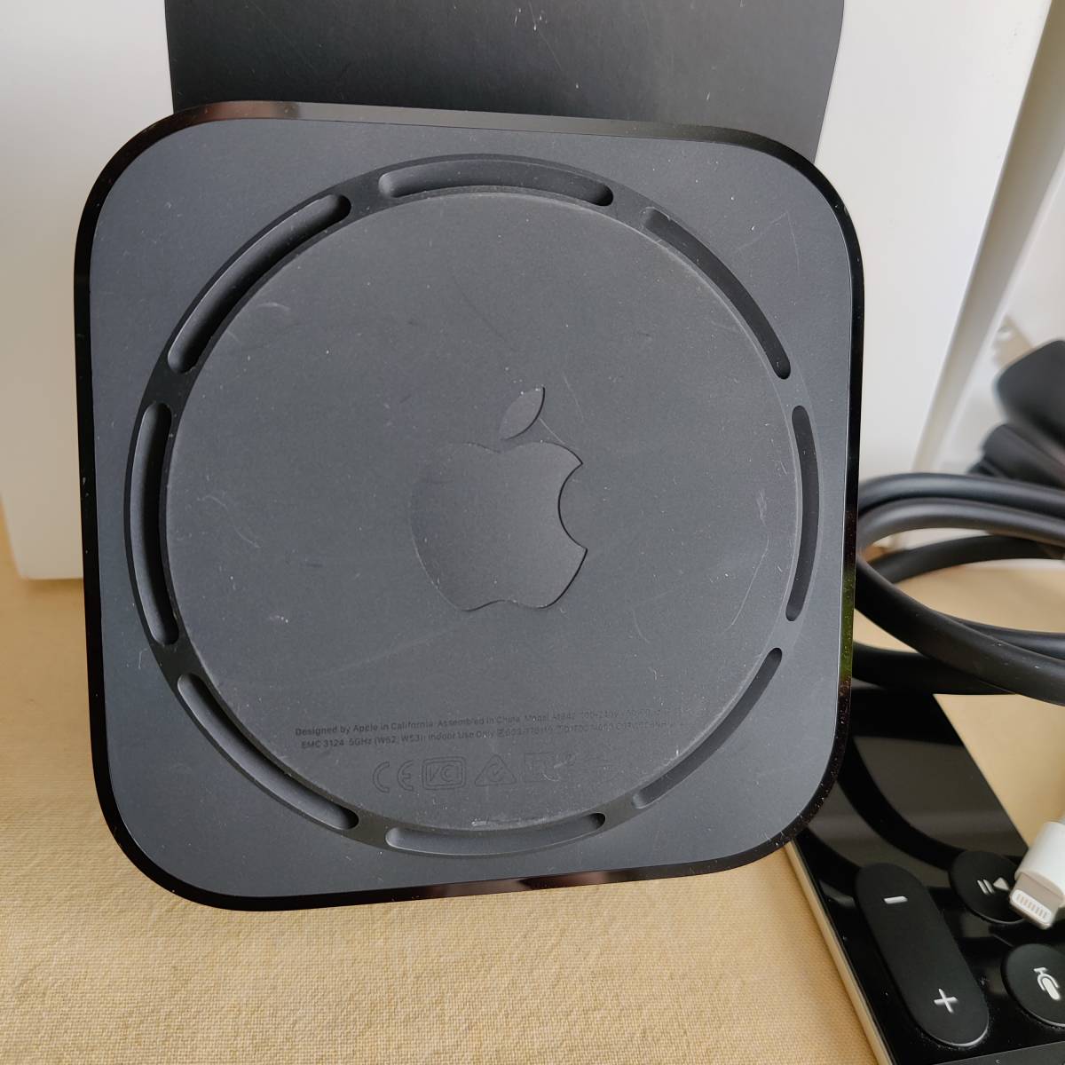 4NHNM4】APPLE TV 4K 64GB A1842 本体 リモコン 電源ケーブル 充電 