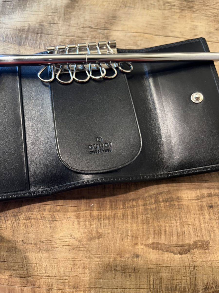 新品！未使用！箱付き！GUCCI グッチ イタリア製 6連 キーケース GC柄 小物 キャンバス レザー 黒 ブラック 正規品 鑑定済み グッチ GUCCI 未使用 ジップアラウンドウォレット 長財布 ハウンド