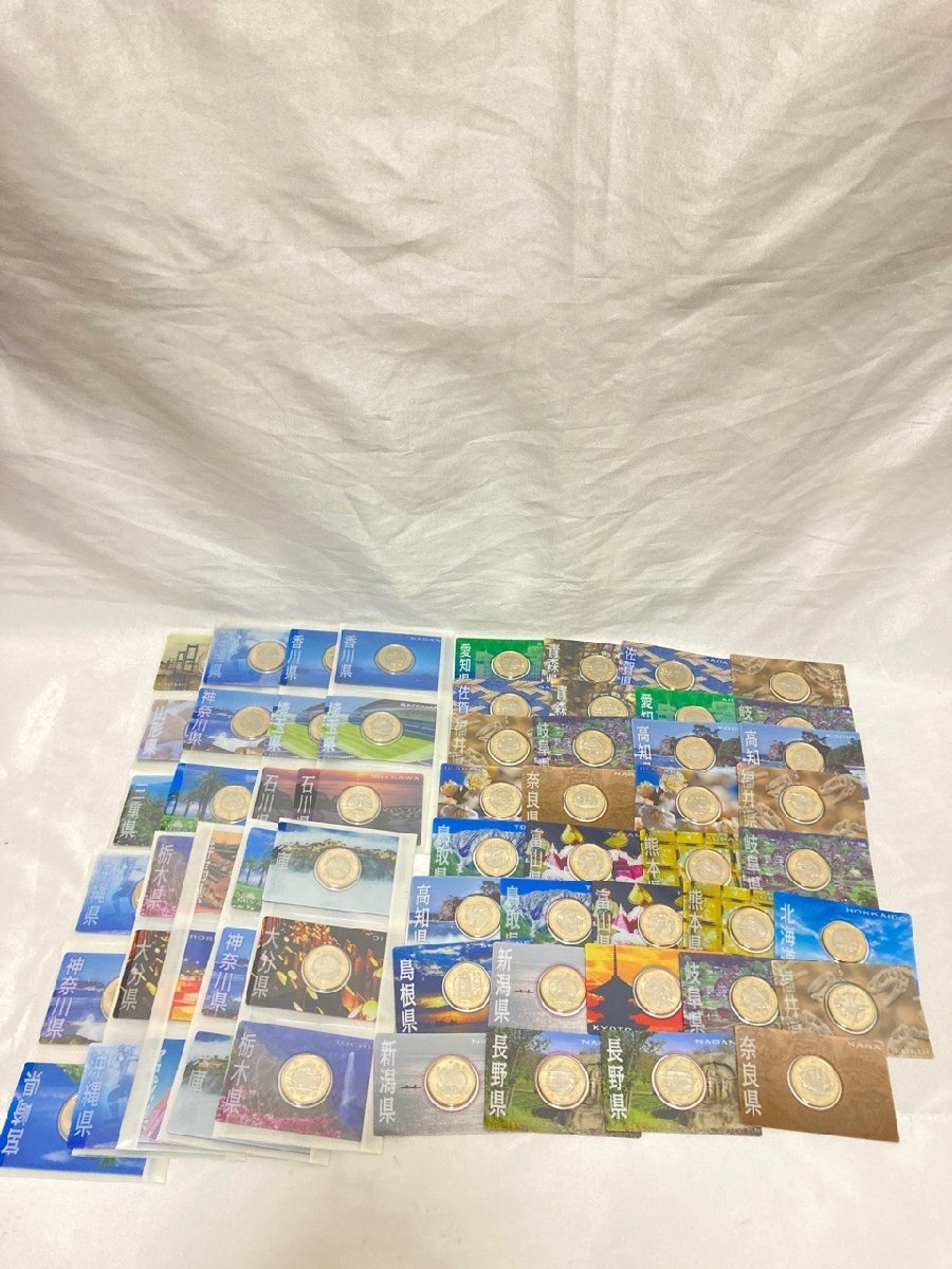 【大量まとめ】地方自治法施行六十周年記念 5百円 バイカラー クラッド貨幣 カード型 61点 記念硬貨 まとめ / 60 (SGF010956D)