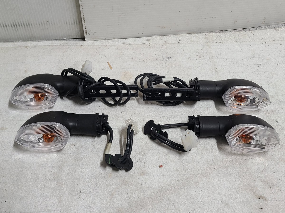 七色 MT-09純正ウインカー前後セット MT-09純正ウインカー1個_点灯OK