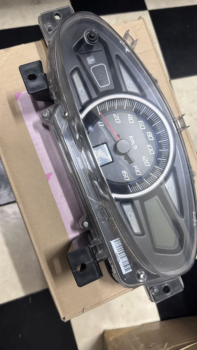 ホンダPCX125 JF28後期用 スピードメーター ESP(ホンダ用)｜売買された